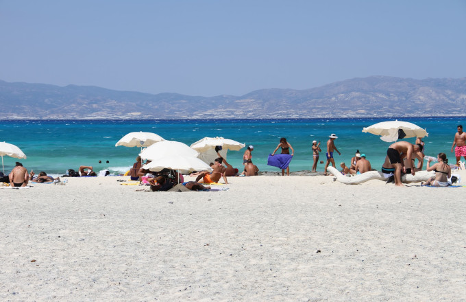 Ελληνικός τουρισμός: Ιστορικό υψηλό για  το 2024 - Τι αποκαλύπτουν οι μελέτες για το 2025