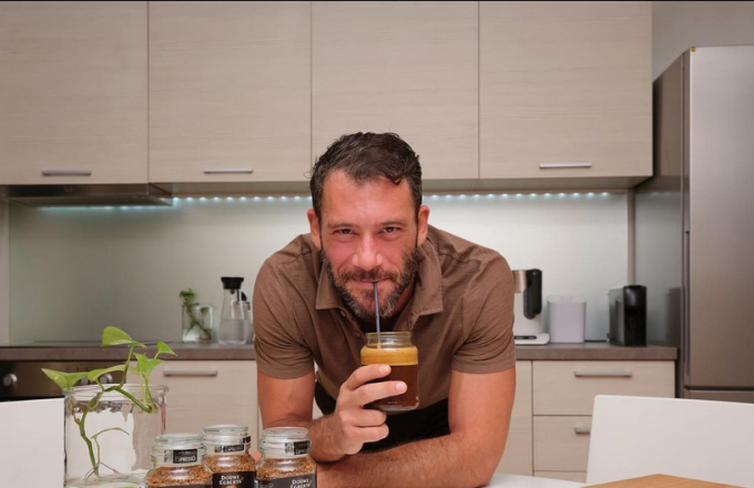 Αντίνοος Αλμπάνης