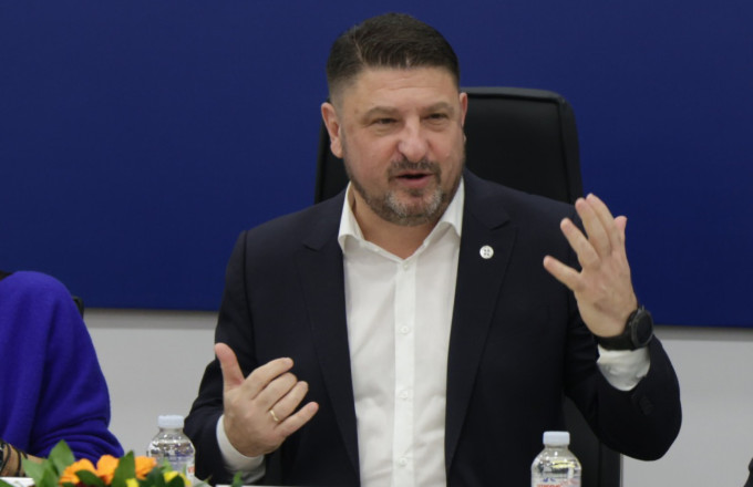 Νίκος Χαρδαλιάς