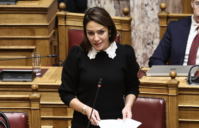 Δόμνα Μιχαηλίδου: Καμία ανοχή σε όσους καταστρατηγούν την εργατική νομοθεσία