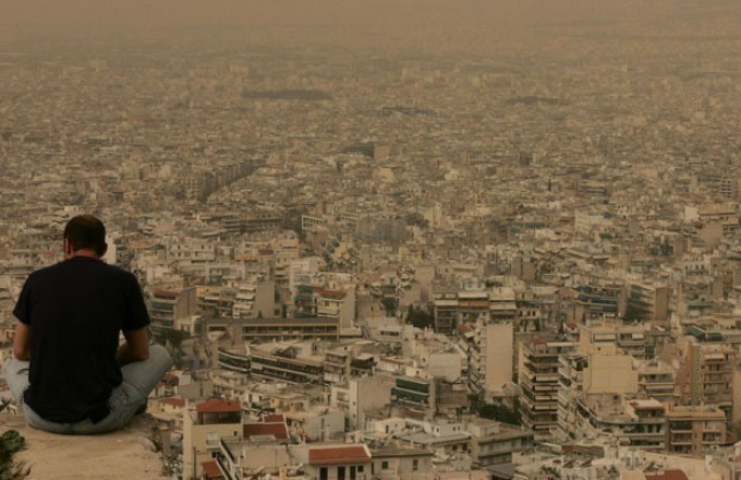 «Σε κλοιό» αφρικανικής σκόνης και ζέστης η χώρα- Πότε υποχωρεί το φαινόμενο