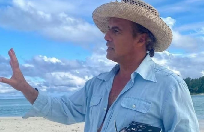 Billy Zane: Η απίστευτη μεταμόρφωσή του σε Μάρλον Μπράντο