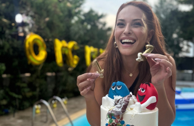 Σίσσυ Χρηστίδου: Pool party για τα 11α γενέθλια του μικρότερου γιου της