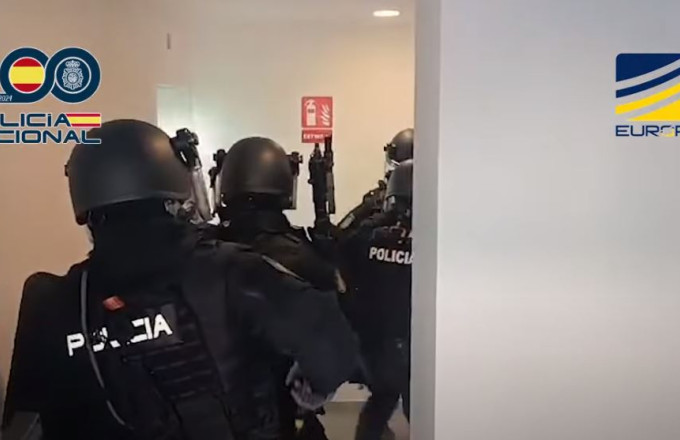 Ισπανία: «Χτύπημα» σε συμμορία που στρατολογούσε ανήλικους Σουηδούς και Δανούς ως πληρωμένους δολοφόνους