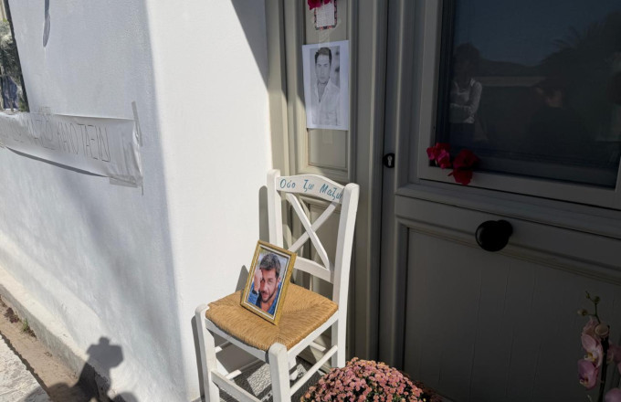 Trisagion in memory of loved ones held by Giorgos Mazonakis in Sitia