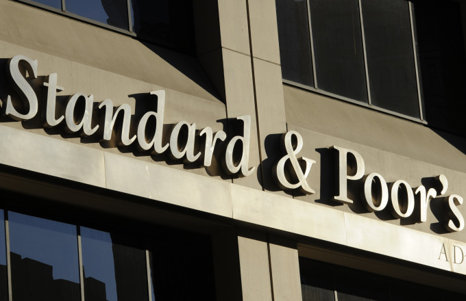 S&P: Ατο ΒΒ+ το αξιόχρεο της Ελλάδας