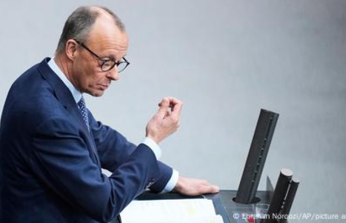 Βερολίνο: Στα βαθιά ο Μερτς πριν καν γίνει καγκελάριος