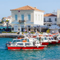 Σπέτσες: Ένα Σαββατοκύριακο γεμάτο βόλτες, ιστορία και καλό φαγητό