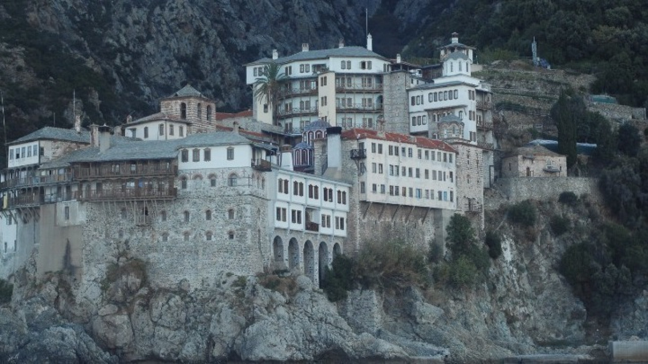 Σεισμός- Άγιον Όρος: Ζημιές χωρίς προβλήματα στατικότητας είδαν μηχανικοί Σεισμός- Άγιον Όρος: Ζημιές χωρίς προβλήματα στατικότητας είδαν μηχανικοί