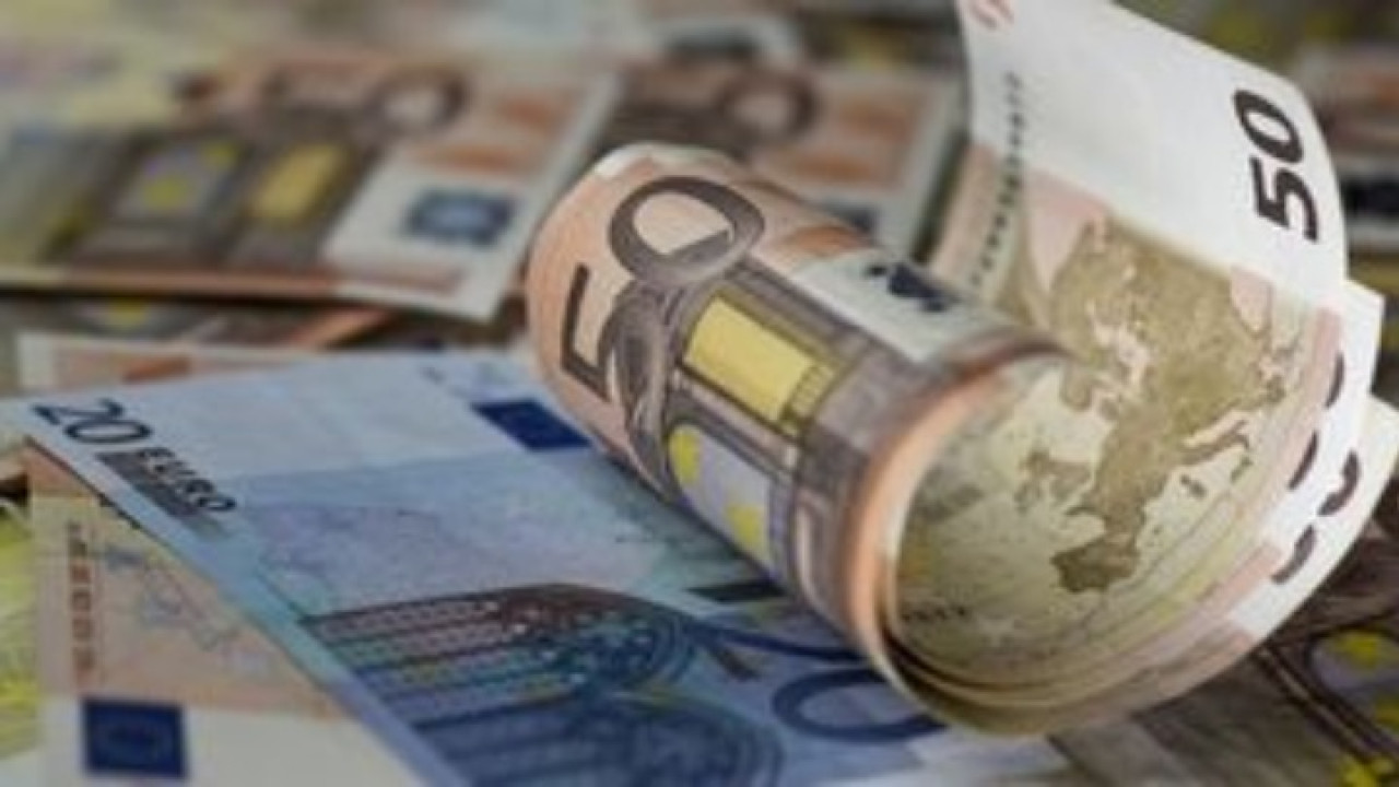 Κλειδώνουν οι νέες μειώσεις φόρων για τη μεσαία τάξη – Ποια εισοδήματα αφορούν οι ελαφρύνσεις Κλειδώνουν οι νέες μειώσεις φόρων για τη μεσαία τάξη – Ποια εισοδήματα αφορούν οι ελαφρύνσεις