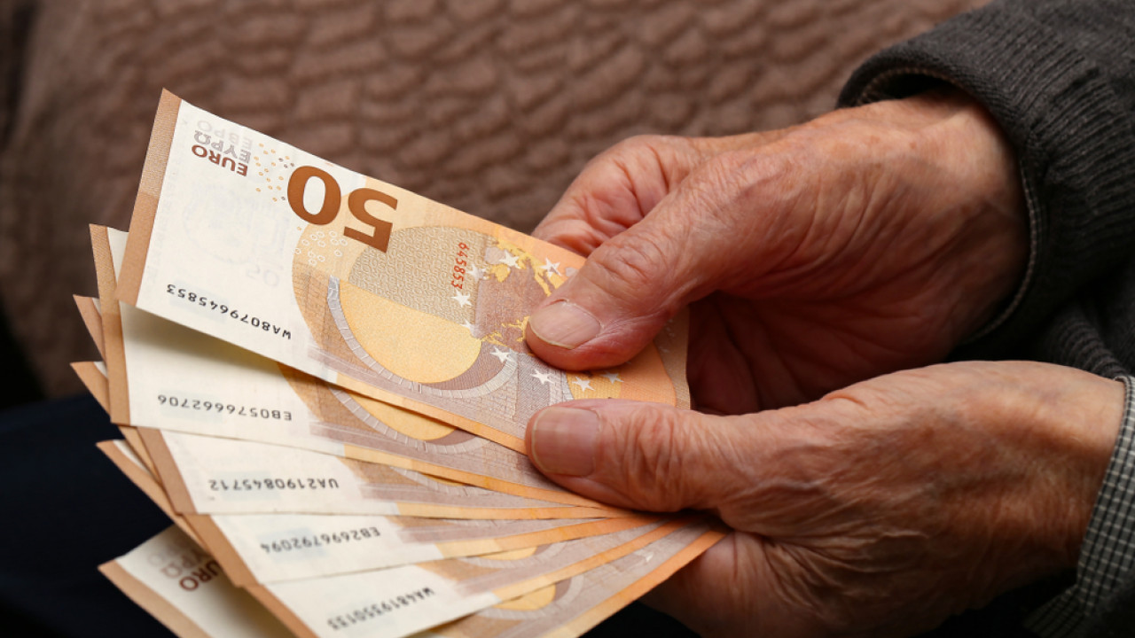 Ποιοι συνταξιούχοι θα πάρουν επιστροφές εισφορών Ποιοι συνταξιούχοι θα πάρουν επιστροφές εισφορών
