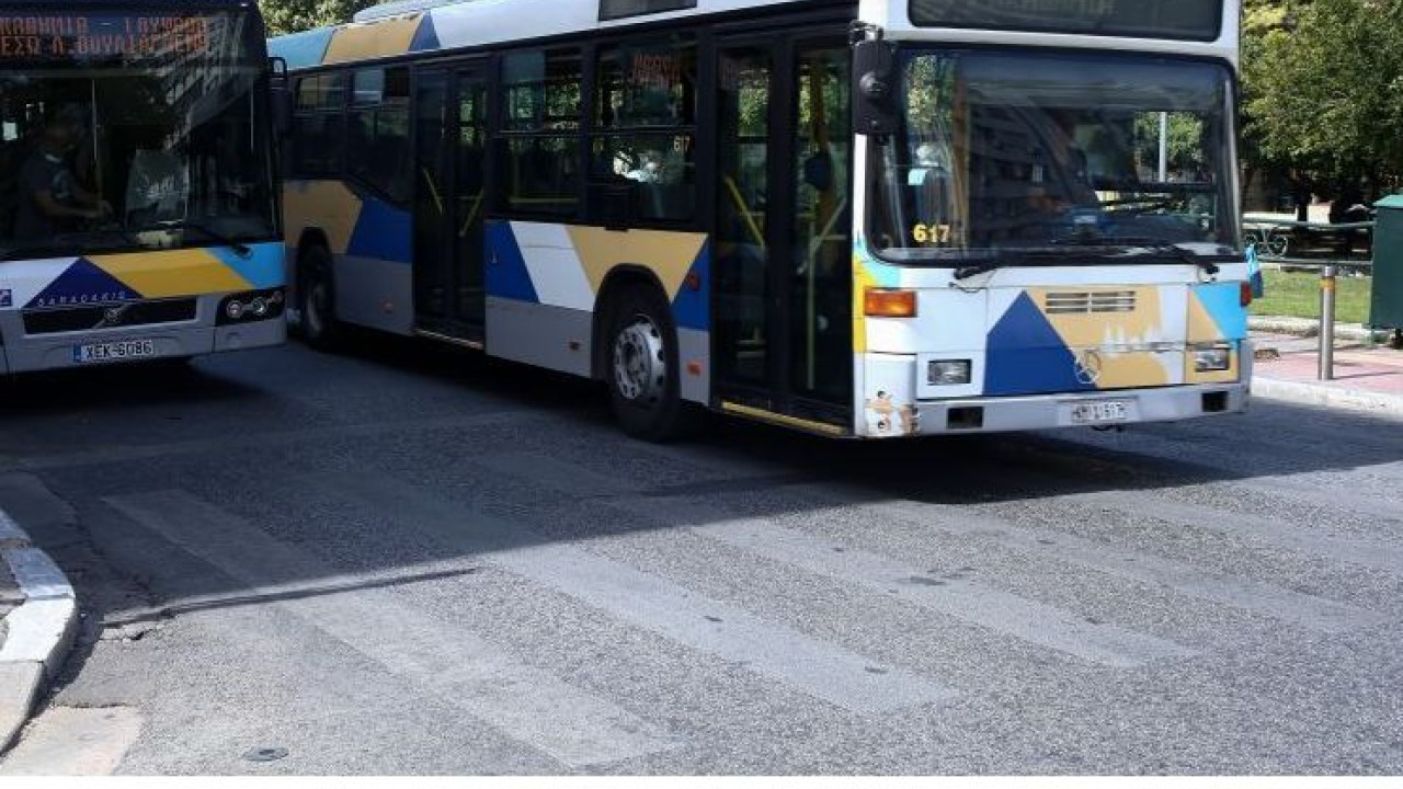 Τρόμος σε λεωφορείο στην Αττική – Ένοπλος με μαχαίρι απειλούσε επιβάτες Τρόμος σε λεωφορείο στην Αττική – Ένοπλος με μαχαίρι απειλούσε επιβάτες