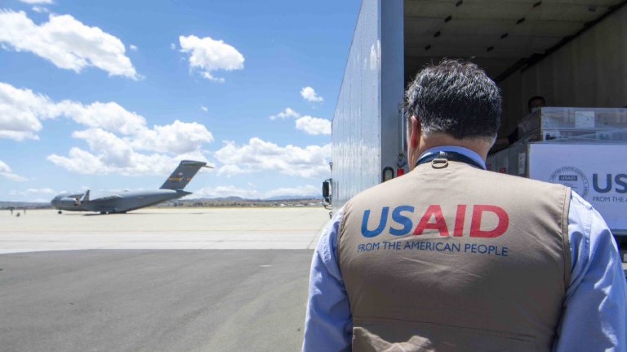 USAID: Η κυβέρνηση Τραμπ περικόβει όλες τις θέσεις εργασίας στο εξωτερικό και απολύει χιλιάδες υπαλλήλους USAID: Η κυβέρνηση Τραμπ περικόβει όλες τις θέσεις εργασίας στο εξωτερικό και απολύει χιλιάδες υπαλλήλους