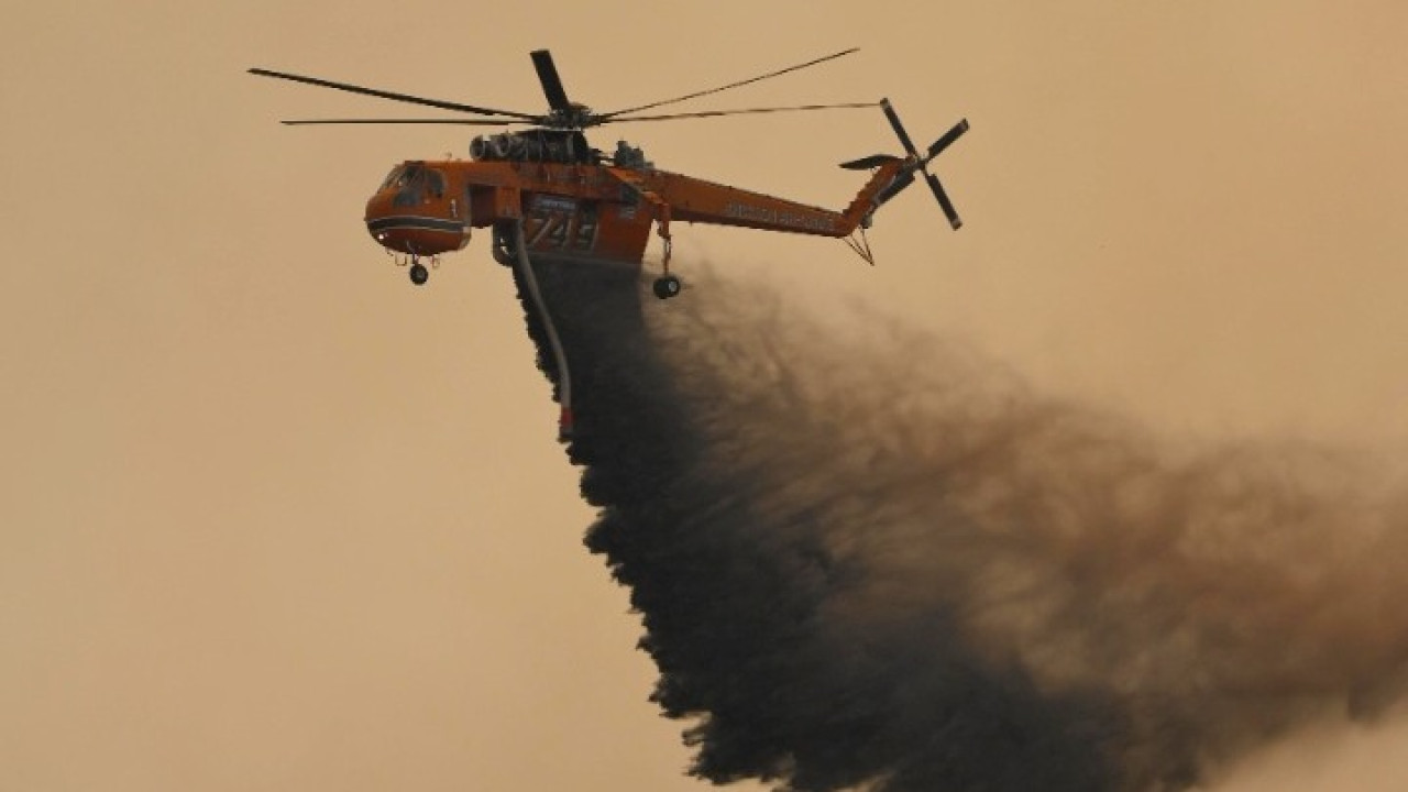 Φωτιά σε χαμηλή βλάστηση στον Άγιο Κυπριανό Λακωνίας – Σηκώθηκαν αεροσκάφη