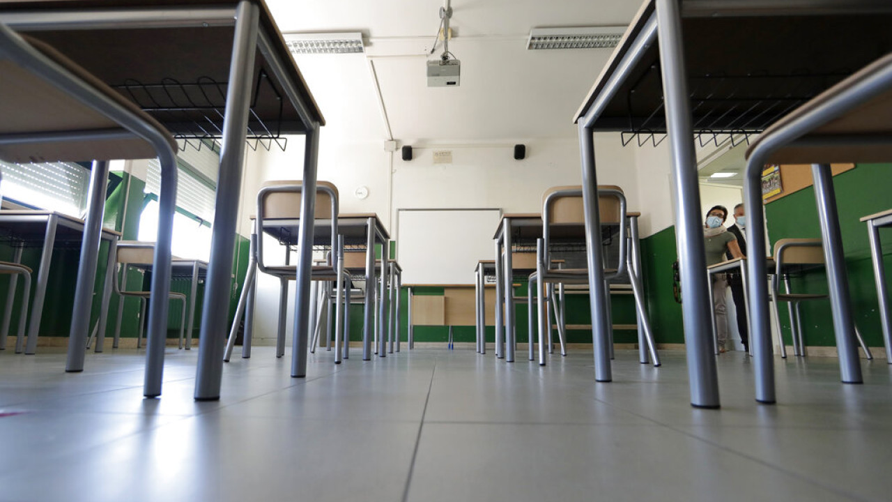 ΕΟΔΥ για το περιστατικό εγκεφαλίτιδας σε ΕΠΑΛ – Σοβαρή η κατάσταση του παιδιού ΕΟΔΥ για το περιστατικό εγκεφαλίτιδας σε ΕΠΑΛ – Σοβαρή η κατάσταση του παιδιού