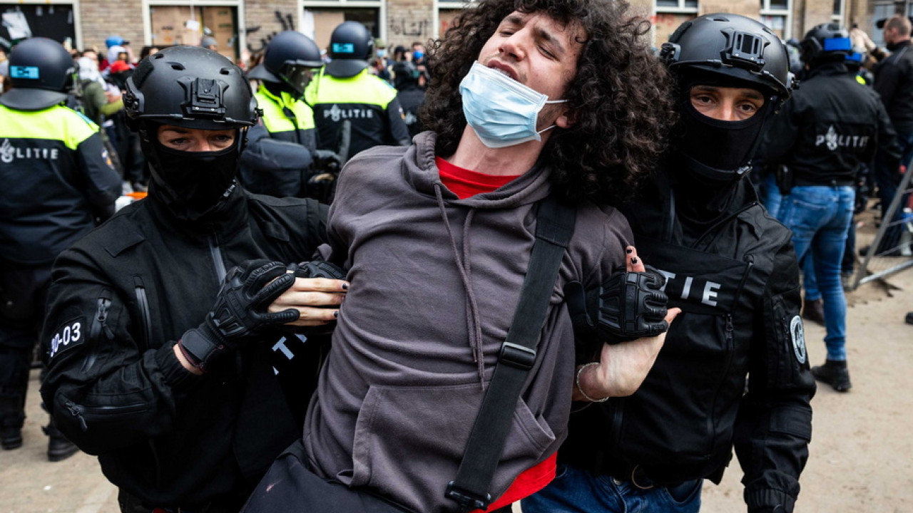 Επεισόδια στο Άμστερνταμ: 32 συλλήψεις σε διαδηλώσεις κατά του Ισραήλ  (1/1)