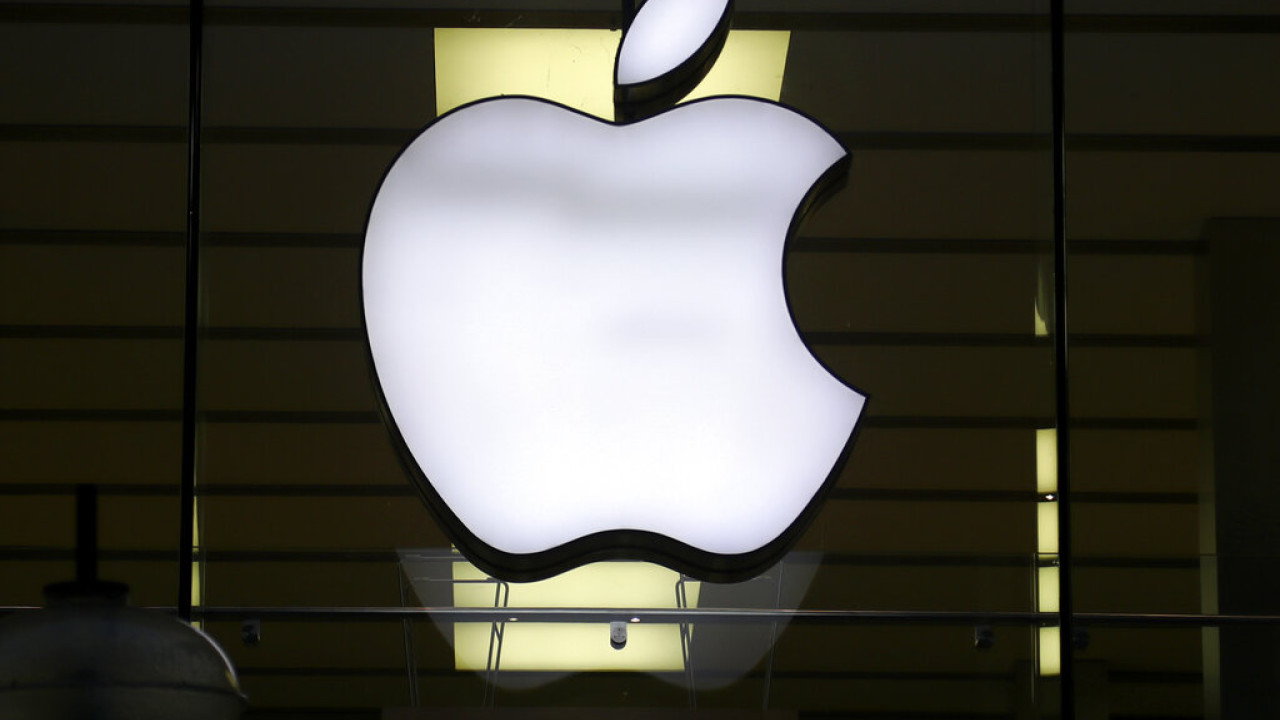 Η Apple τρέχει να προλάβει το τρένο της AI – Ενσωματώνει την τεχνητή νοημοσύνη σε συσκευές και εφαρμογές