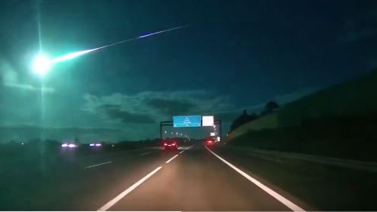 Αστρικό υπερθέαμα: Μετεωρίτης πέρασε... ξυστά από τον ουρανό της Ισπανίας και Πορτογαλίας - Βίντεο
