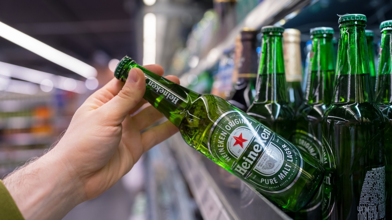 Heineken: Εχασε τις εκτιμήσεις των αναλυτών – Πτώση πάνω από 9% για τη μετοχή Heineken: Εχασε τις εκτιμήσεις των αναλυτών – Πτώση πάνω από 9% για τη μετοχή