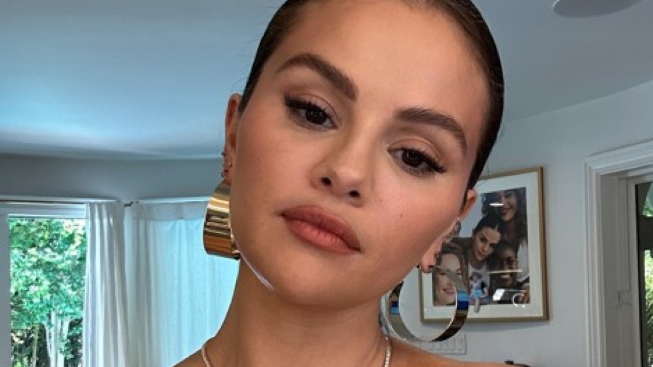 Selena Gomez: H ρουτίνα που ακολουθεί για το καλοκαιρινό μακιγιάζ της