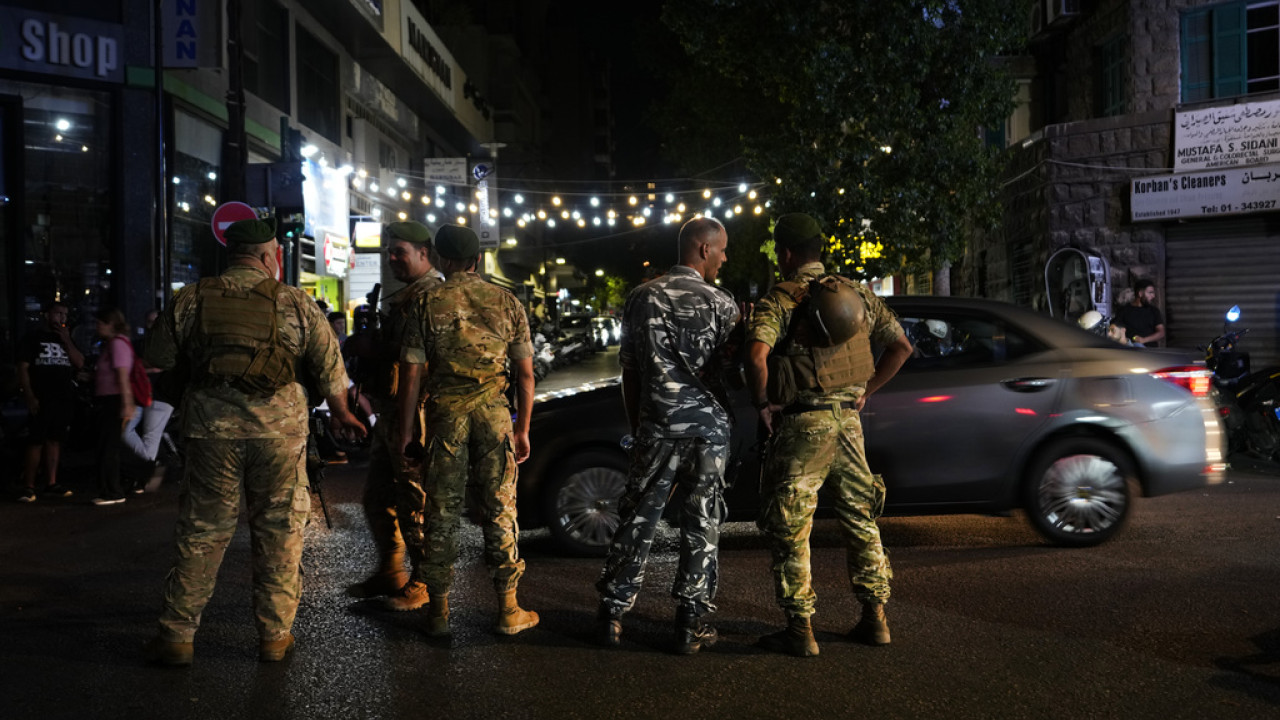 Η Συρία περιορίζει τη διέλευση των Λιβανέζων μέσω των κοινών συνόρων τους