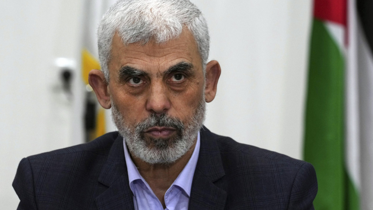 To Iσραήλ επιβεβαιώνει ότι ταυτοποίησε τη σορό του Μοχάμεντ Σινουάρ To Iσραήλ επιβεβαιώνει ότι ταυτοποίησε τη σορό του Μοχάμεντ Σινουάρ