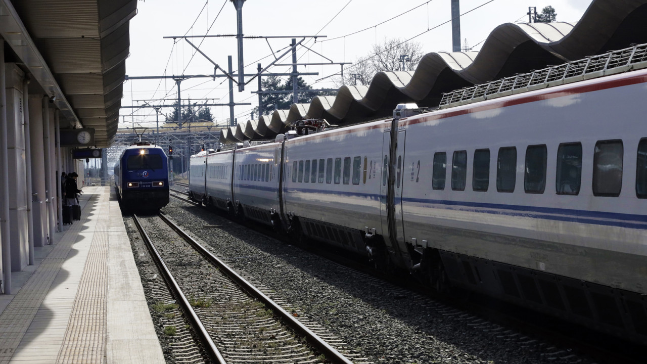 Hellenic Train: Ακυρώνεται το αυριανό δρομολόγιο της αμαξοστοιχίας Ρέντης – Κιάτο