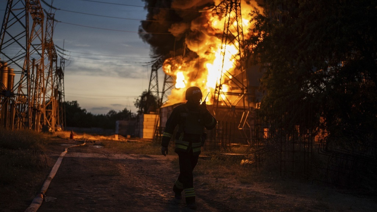 Φωτιά σε αποθήκη πυρομαχικών στο Τβερ της Ρωσίας από την επιδρομή με Drones της Ουκρανίας- Εκκενώθηκε η περιοχή