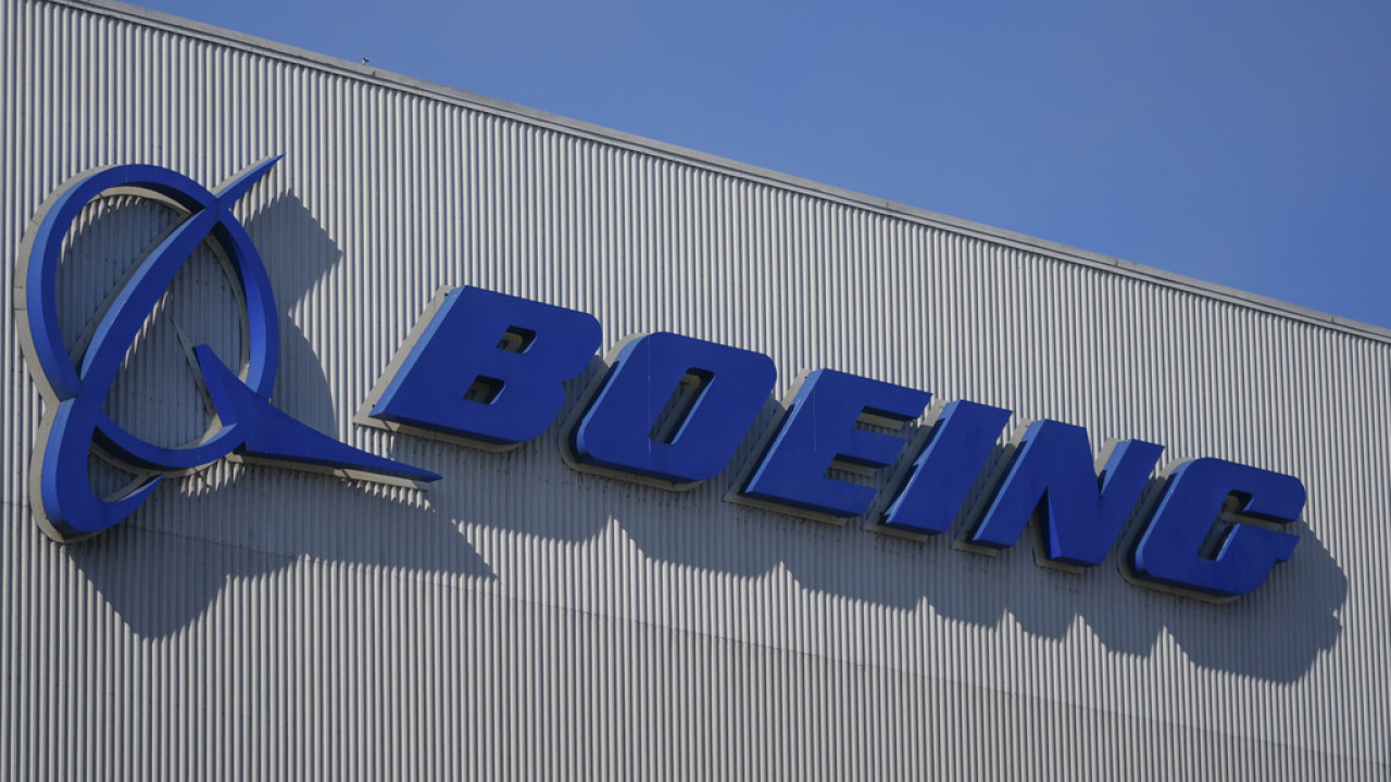 Χειροτερεύει η κατάσταση της Boeing – Τώρα ζητάει να δανειστεί δεκάδες δισεκατομμύρια δολάρια 