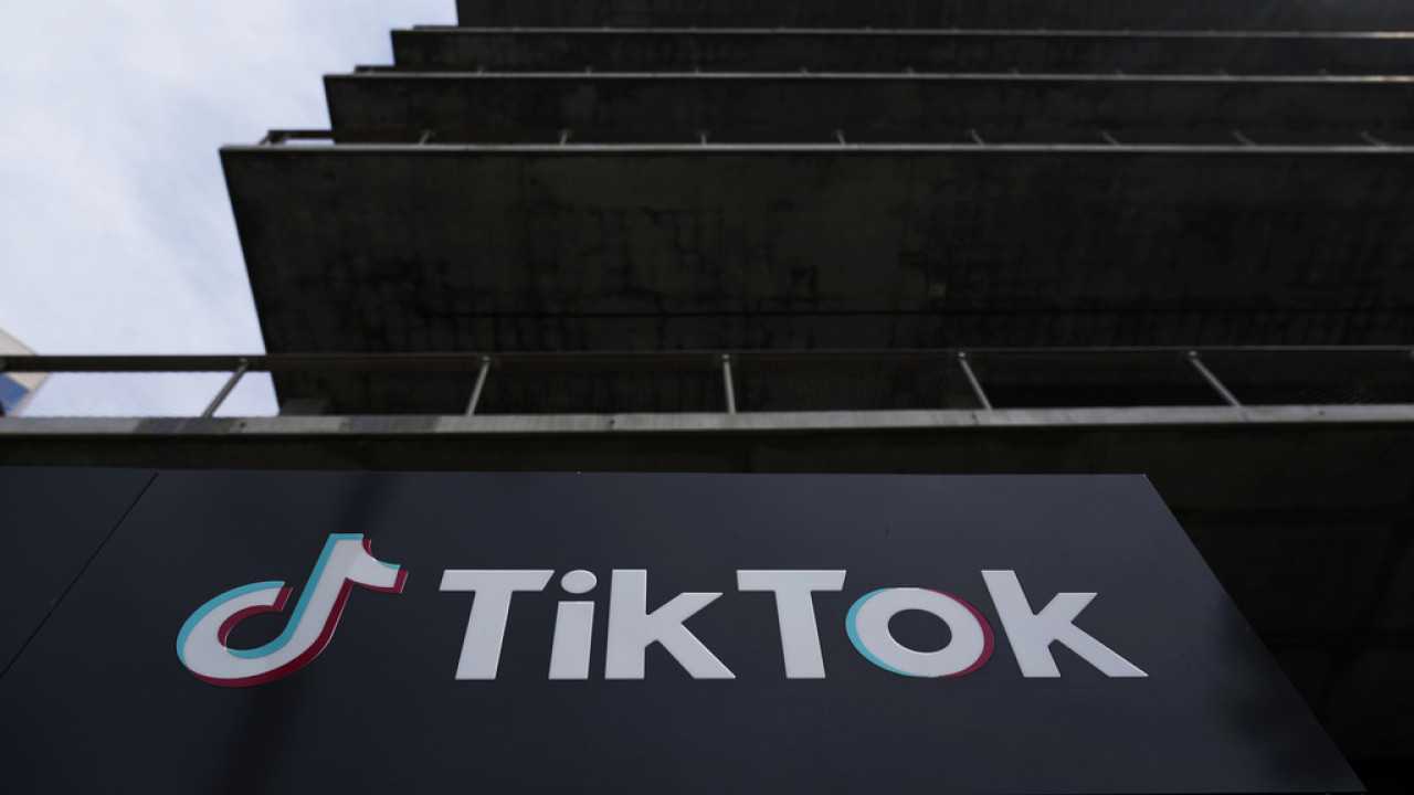 ΗΠΑ: Στο… σκαμνί το Tik Tok – Εισαγγελείς προσέφυγαν στη Δικαιοσύνη σε 14 Πολιτείες