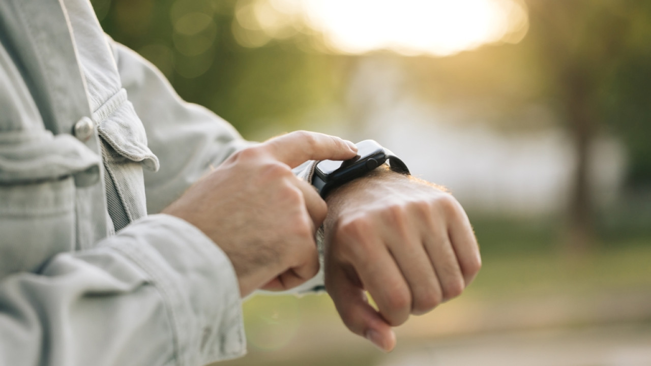 Συνεχίζεται η ανάπτυξη των πωλήσεων wearable συσκευών