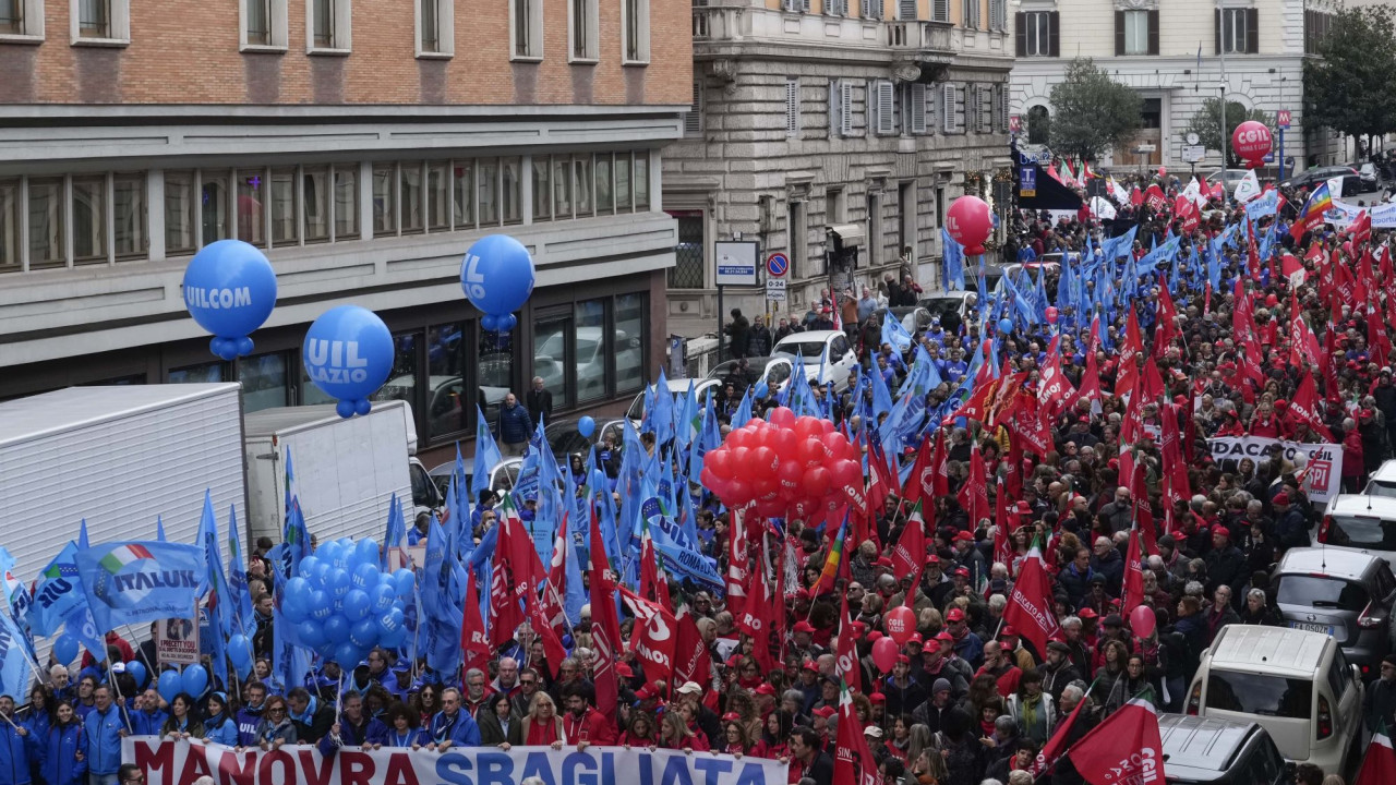 Γενική απεργία κατά της κυβέρνησης Μελόνι σήμερα στην Ιταλία – Φωτογραφίες