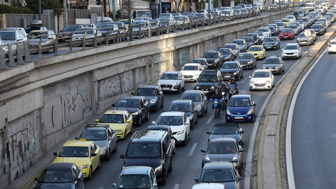 Πώς να θέσετε σε ψηφιακή ακινησία το αυτοκίνητό σας – Τα πρόστιμα για τους «πονηρούς»