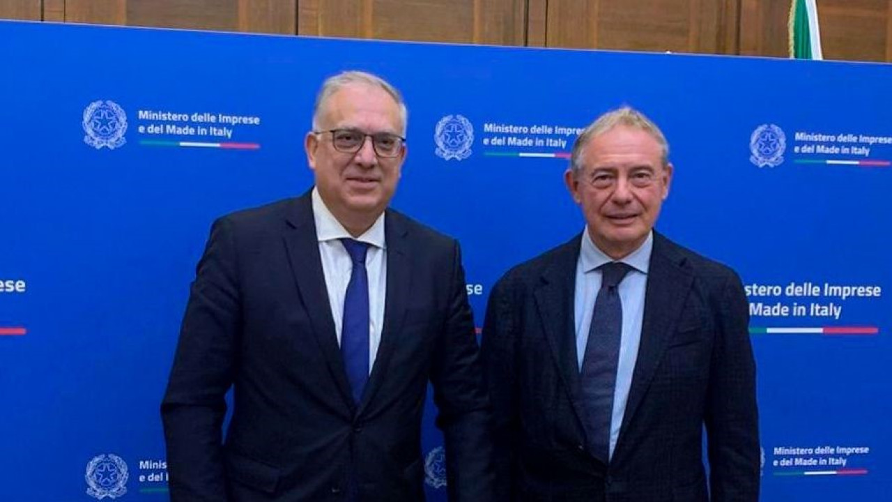 Συνάντηση του Υπουργού Ανάπτυξης με τον Ιταλό ομόλογό του Adolfo Urso