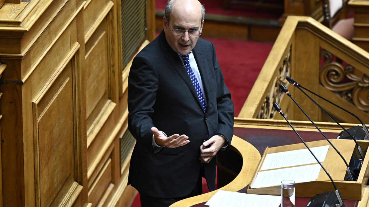 Κ. Χατζηδάκης: Μειώσαμε τους φόρους, αυξήσαμε τα έσοδα Κ. Χατζηδάκης: Μειώσαμε τους φόρους, αυξήσαμε τα έσοδα