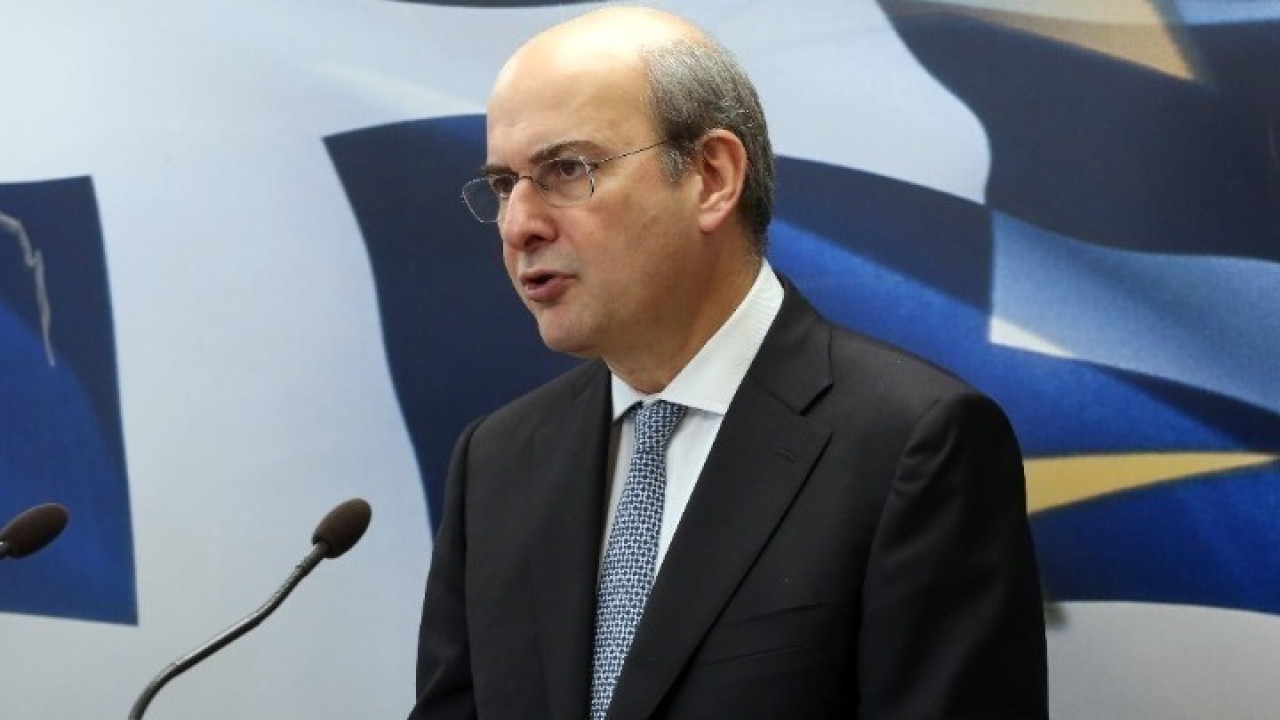 Χατζηδάκης: Το ιδιωτικό χρέος παραμένει κάτω από τον ευρωπαϊκό μέσο όρο – Οι 6 νέες πρωτοβουλίες για τη μείωσή του - Live
