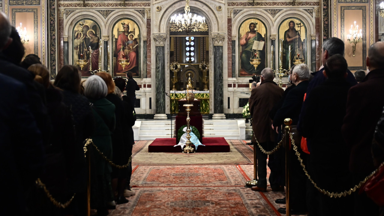 Θεία λειτουργία και Τρισάγιο για τον Μακαριστό Αρχιεπίσκοπο Αλβανίας Αναστάσιο στη Μητρόπολη Αθηνών - Δείτε φωτογραφίες