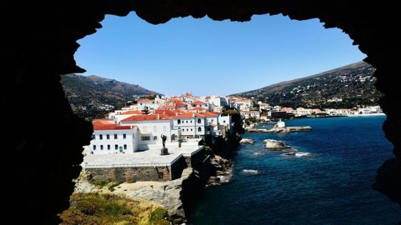 Η Άνδρος πρώτη ανάμεσα στα 15 προτεινόμενα μέρη της Ευρώπης για διακοπές τον Απρίλιο Η Άνδρος πρώτη ανάμεσα στα 15 προτεινόμενα μέρη της Ευρώπης για διακοπές τον Απρίλιο