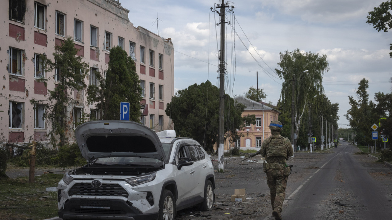 Ο Πούτιν δοκιμάζει την αποφασιστικότητα της Δύσης – Μπορεί ο Τραμπ να τερματίσει τον πόλεμο στην Ουκρανία; Ο Πούτιν δοκιμάζει την αποφασιστικότητα της Δύσης – Μπορεί ο Τραμπ να τερματίσει τον πόλεμο στην Ουκρανία;