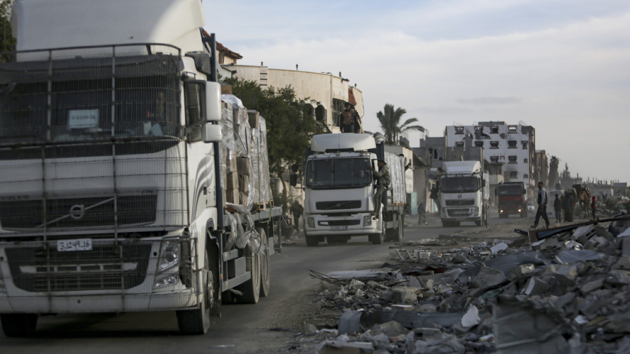 ΟΗΕ: 915 φορτηγά με ανθρωπιστική βοήθεια εισήλθαν τη Δευτέρα στη Γάζα