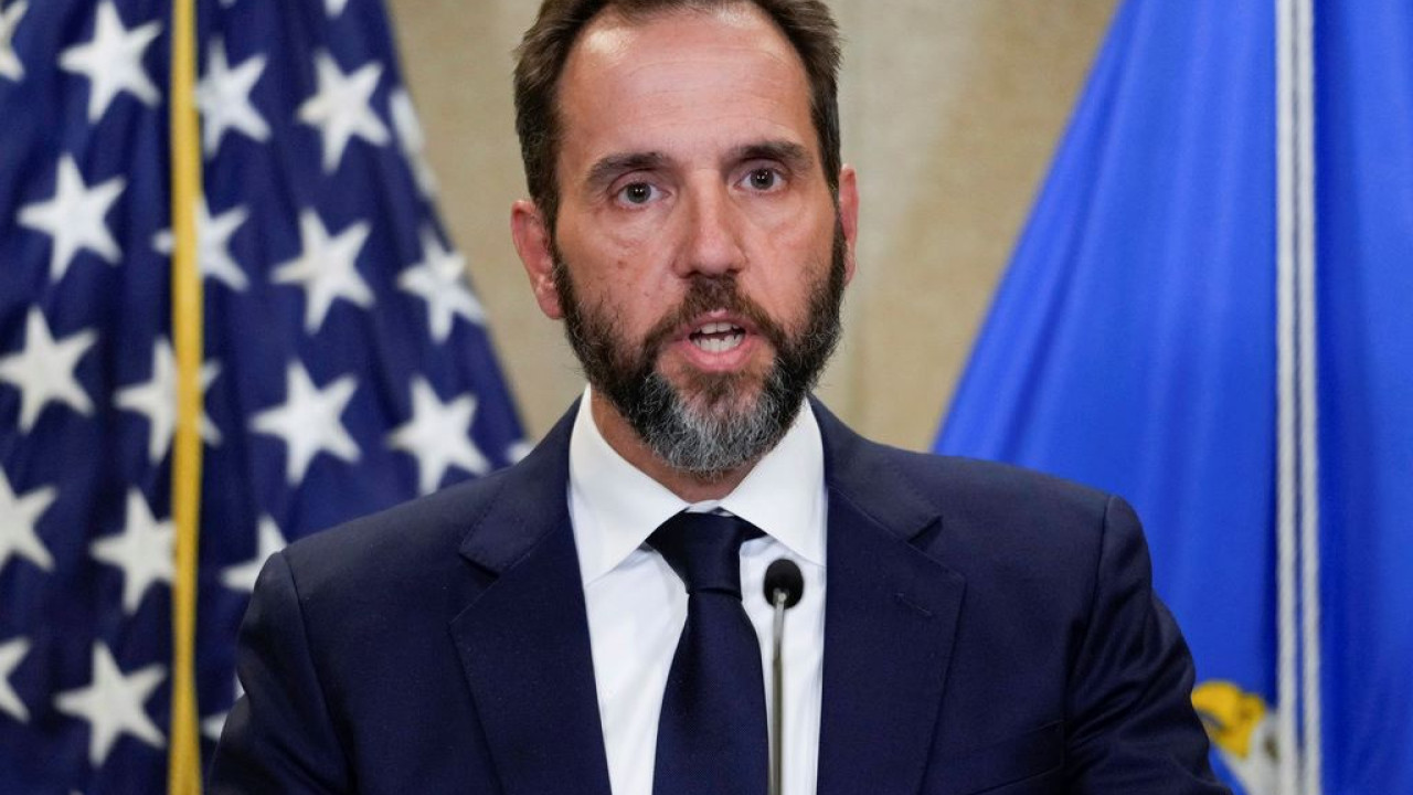 ΗΠΑ: Παραιτήθηκε ο ειδικός εισαγγελέας Τζακ Σμιθ – Επέβλεψε ομοσπονδιακές ποινικές έρευνες σε βάρος του Τραμπ ΗΠΑ: Παραιτήθηκε ο ειδικός εισαγγελέας Τζακ Σμιθ – Επέβλεψε ομοσπονδιακές ποινικές έρευνες σε βάρος του Τραμπ