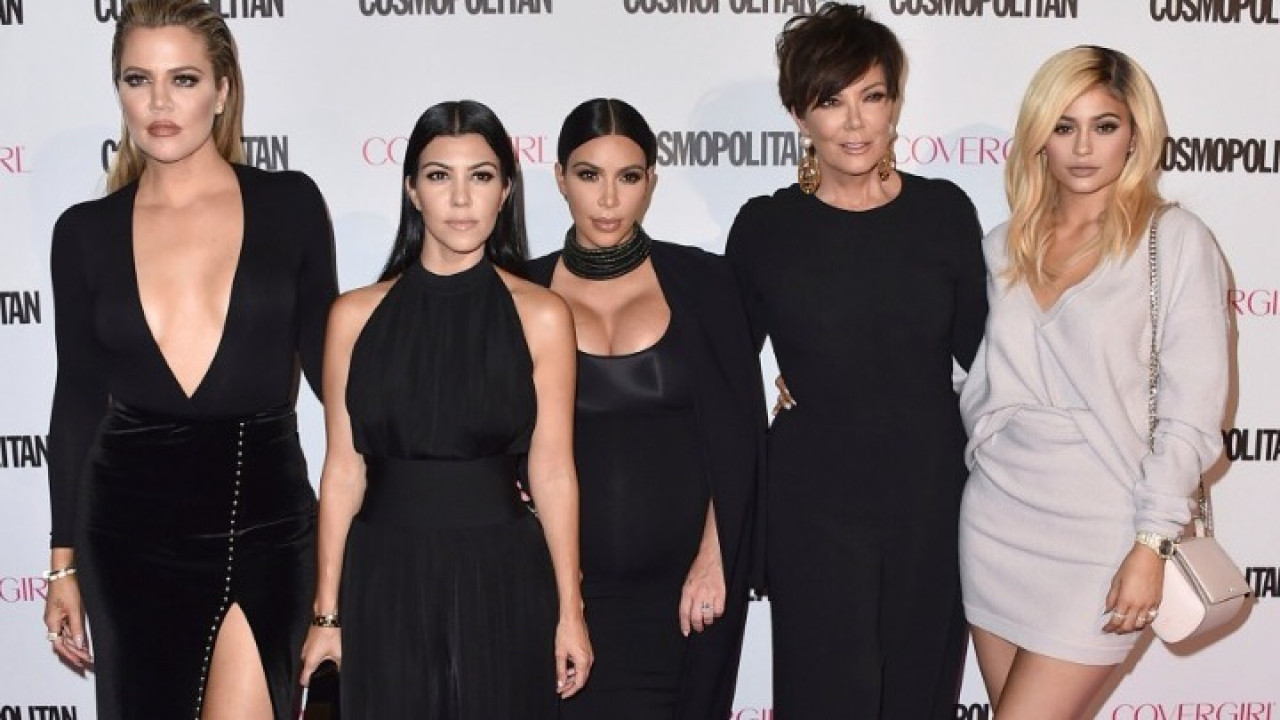 Πύρινη λαίλαπα στο Λος Άντζελες: Oι Kardashians δώρισαν γεύματα 2.500 δολαρίων σε εθελοντές και πυροσβέστες