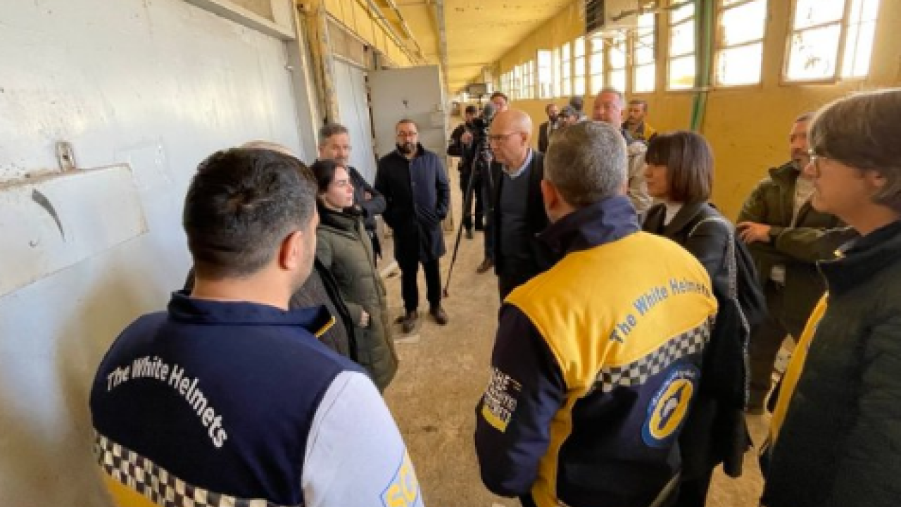 Στη Συρία ο Ύπατος Εκπρόσωπος των Ηνωμένων Εθνών για τα Ανθρώπινα Δικαιώματα Στη Συρία ο Ύπατος Εκπρόσωπος των Ηνωμένων Εθνών για τα Ανθρώπινα Δικαιώματα