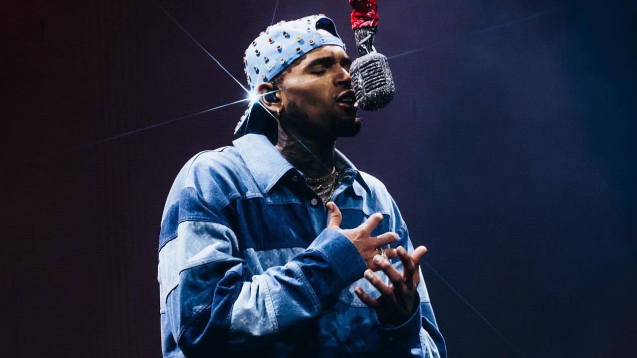 Chris Brown: Ο ράπερ έκανε αγωγή στη Warner Bros – Διεκδικεί 500 εκατ. δολάρια!