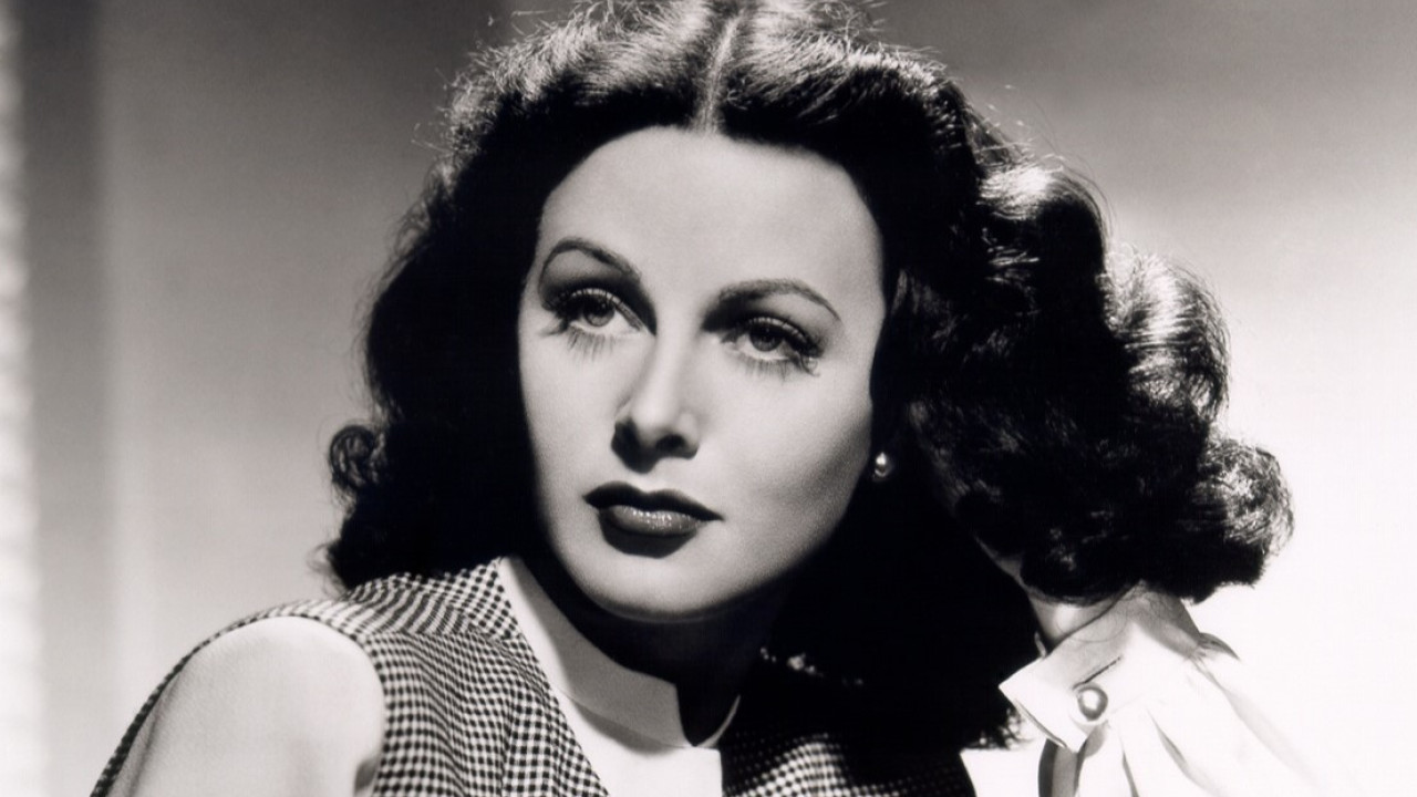 Hedy Lamarr: Η ωραιότερη γυναίκα όλων των εποχών εφηύρε κάτι που σήμερα έχει κατακτήσει τον πλανήτη…