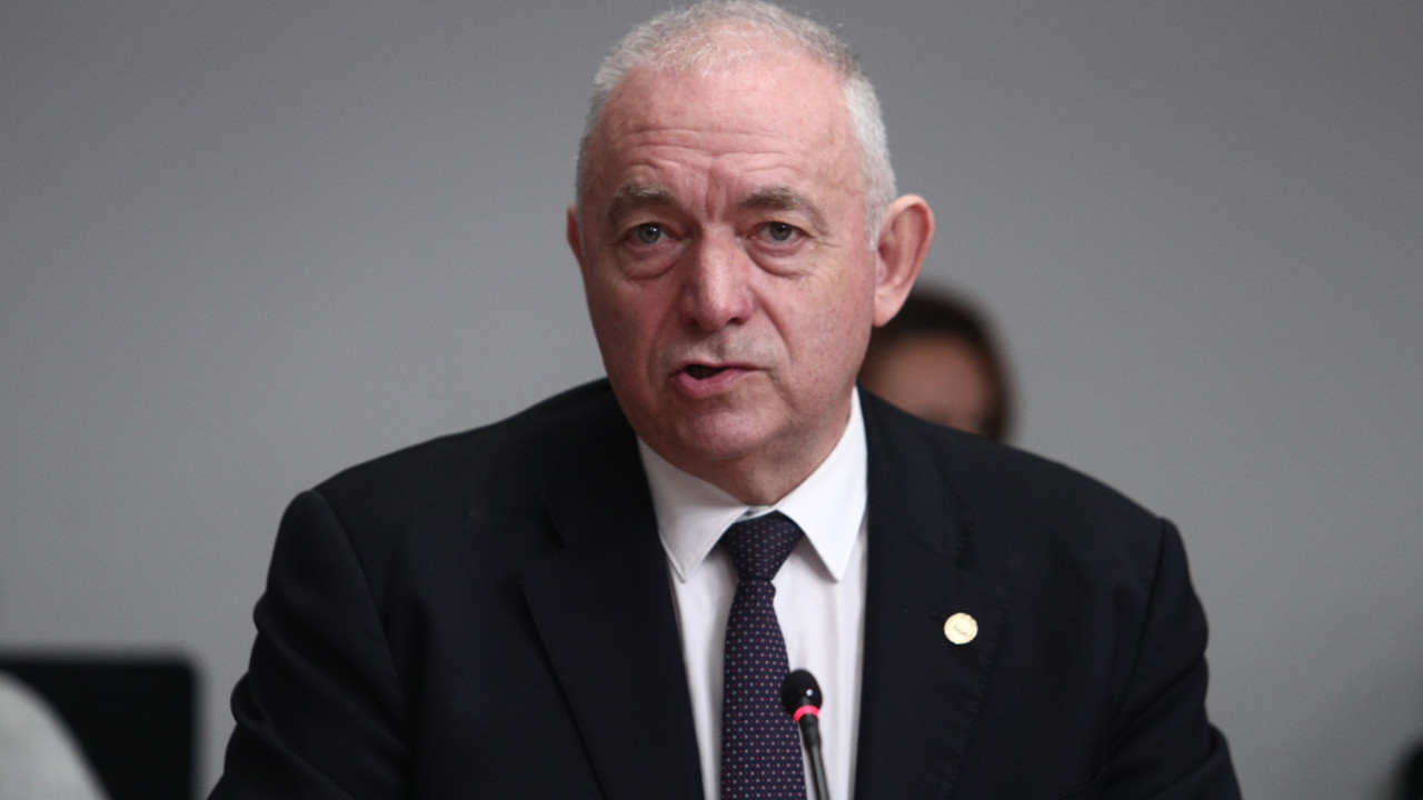Καθησυχαστικός ο Ευθύμιος Λέκκας για τους σεισμούς στην Εύβοια: «Δεν υπάρχει ιδιαίτερος λόγος ανησυχίας» Καθησυχαστικός ο Ευθύμιος Λέκκας για τους σεισμούς στην Εύβοια: «Δεν υπάρχει ιδιαίτερος λόγος ανησυχίας»