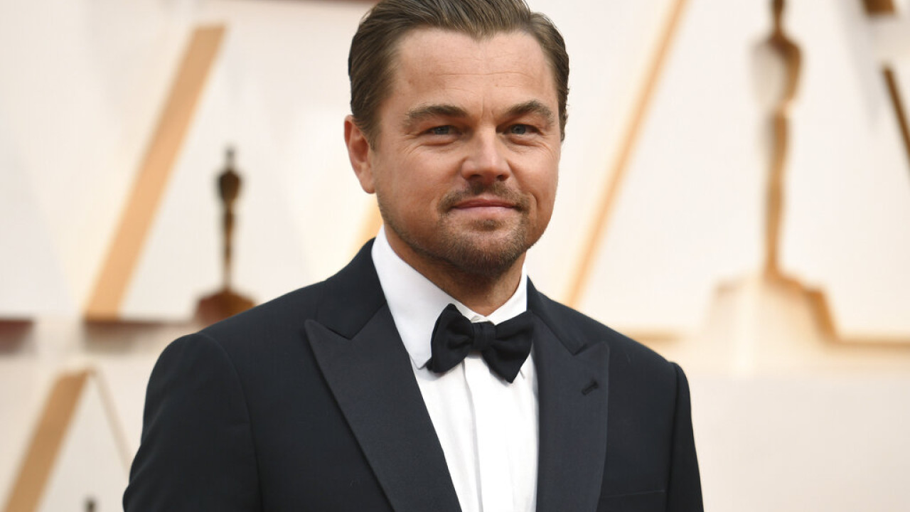 Ο… ακτιβιστής Leonardo DiCaprio: Τον κατηγορούν ότι πήρε το ιδιωτικό του τζετ για να γλιτώσει από τις πυρκαγιές του Λος Άντζελες