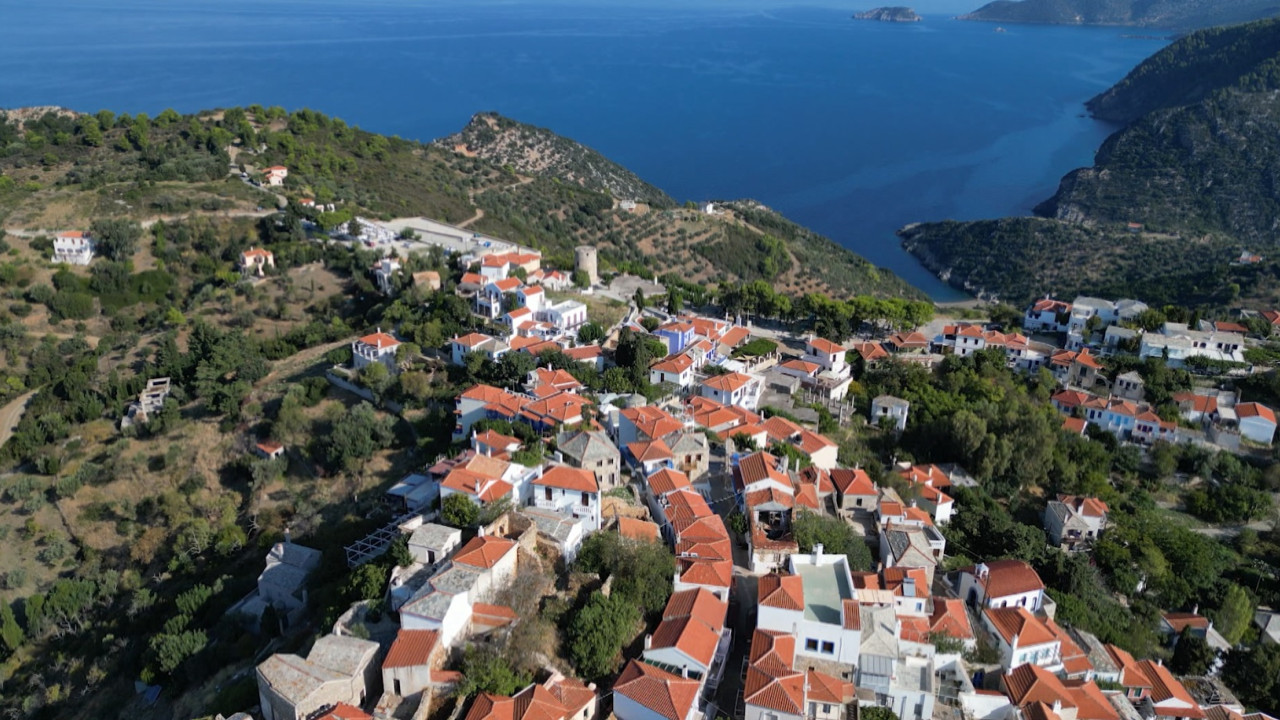 Όπου Υπάρχει Ελλάδα: Για 2η μέρα, ζωντανά από την Αλόννησο- Σήμερα στις 14.45 στον ΣΚΑΪ - Δείτε το trailer