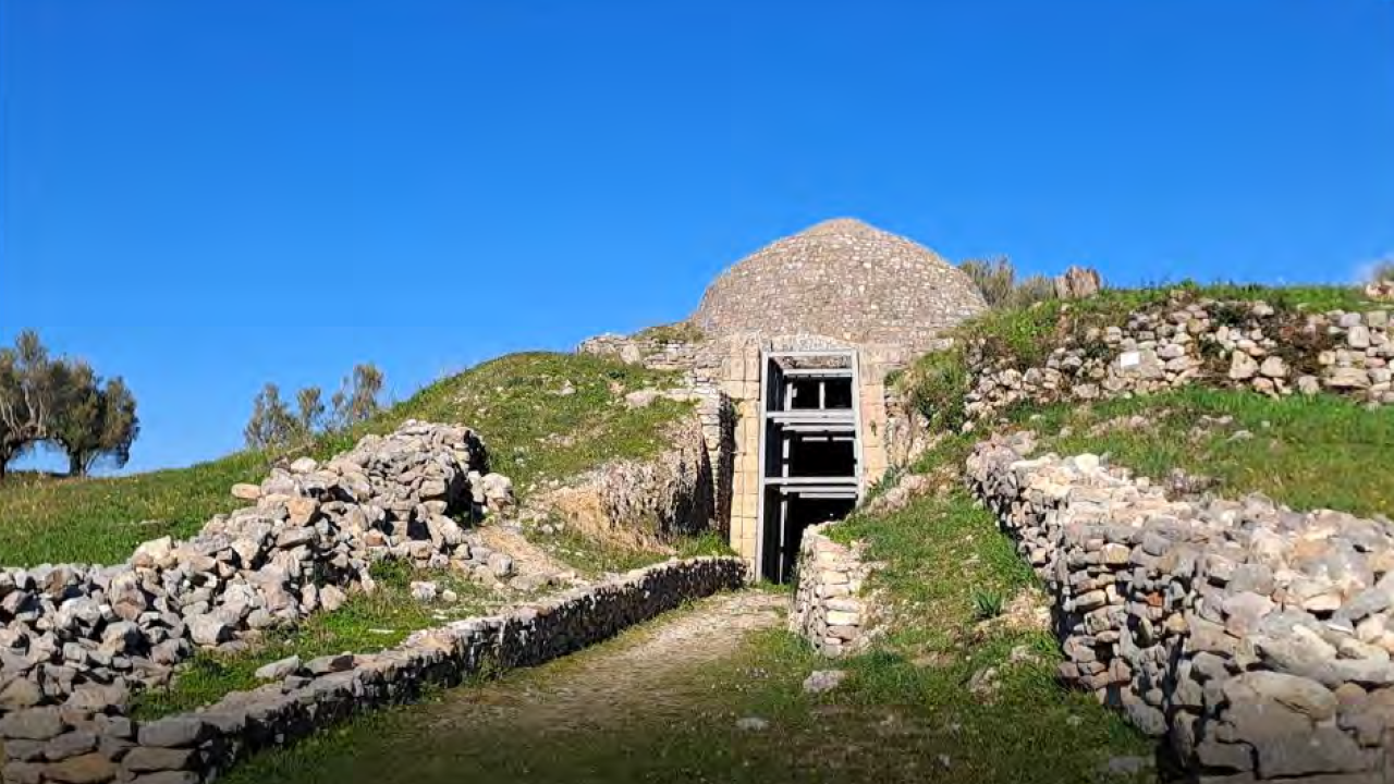 Έργα ανάδειξης στους μυκηναϊκούς θολωτούς τάφους της Περιστεριάς, στη Μεσσηνία