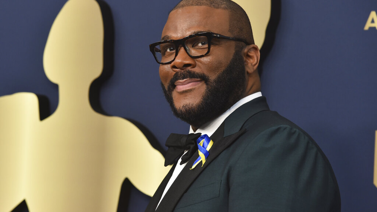 Tyler Perry: O ηθοποιός καταδικάζει την απληστία των ασφαλιστικών εταιρειών στο Λος Άντζελες